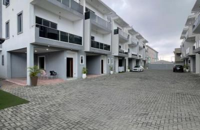 5 BEDROOM DETACHED DUPLEX