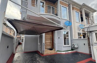 LUXURY 4 BEDROOM SEMI-DETACHED DUPLEX