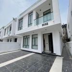 LUXURY 5-BEDROOM FULLY DETACHED DUPLEX